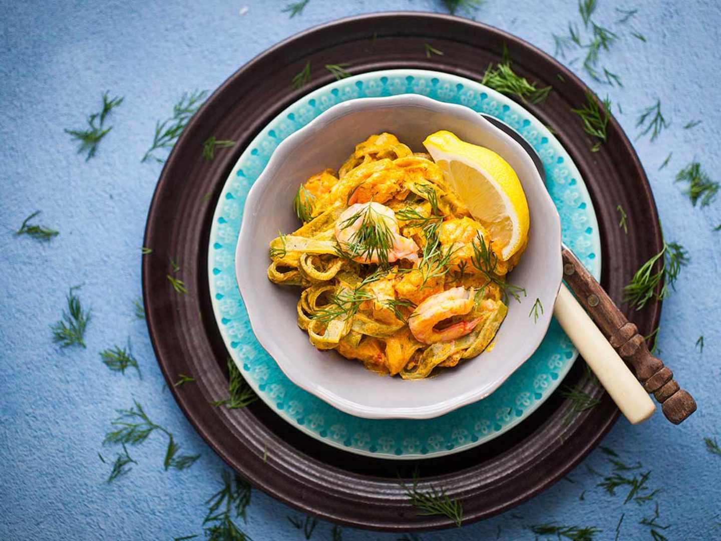 Pasta med lax, räkor och saffran