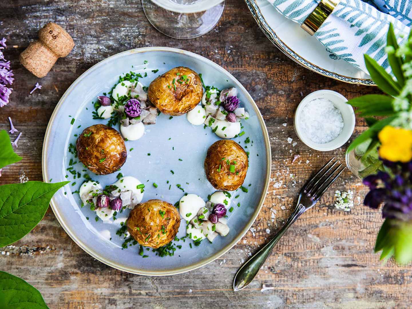 Friterad färskpotatis med citrussill