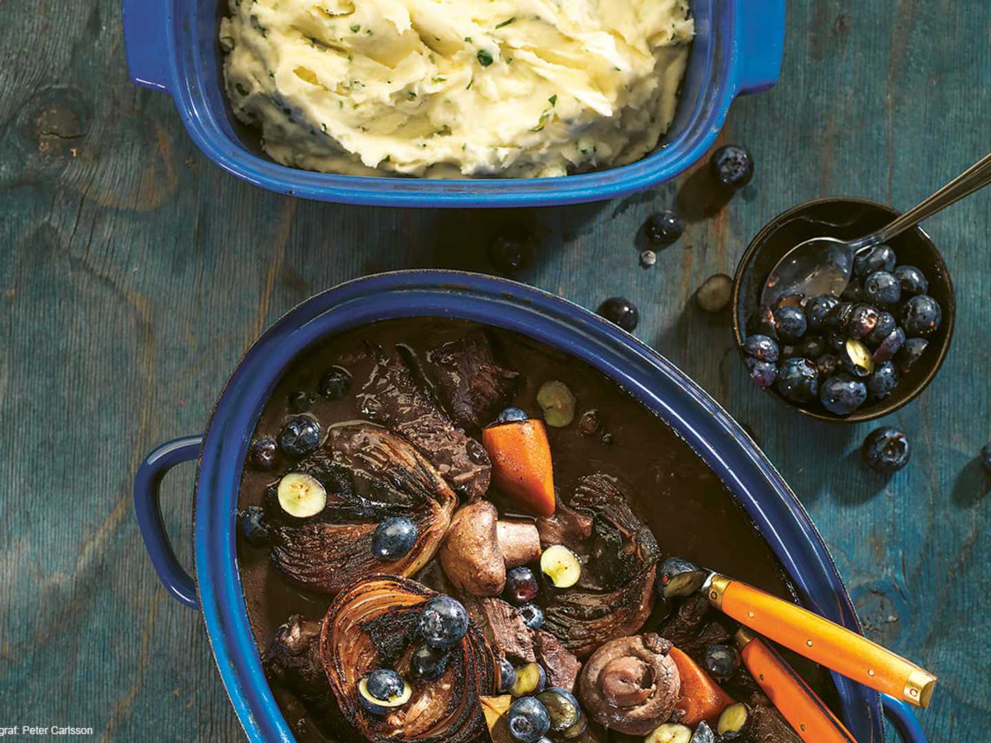 Högrevsgryta med blåbär