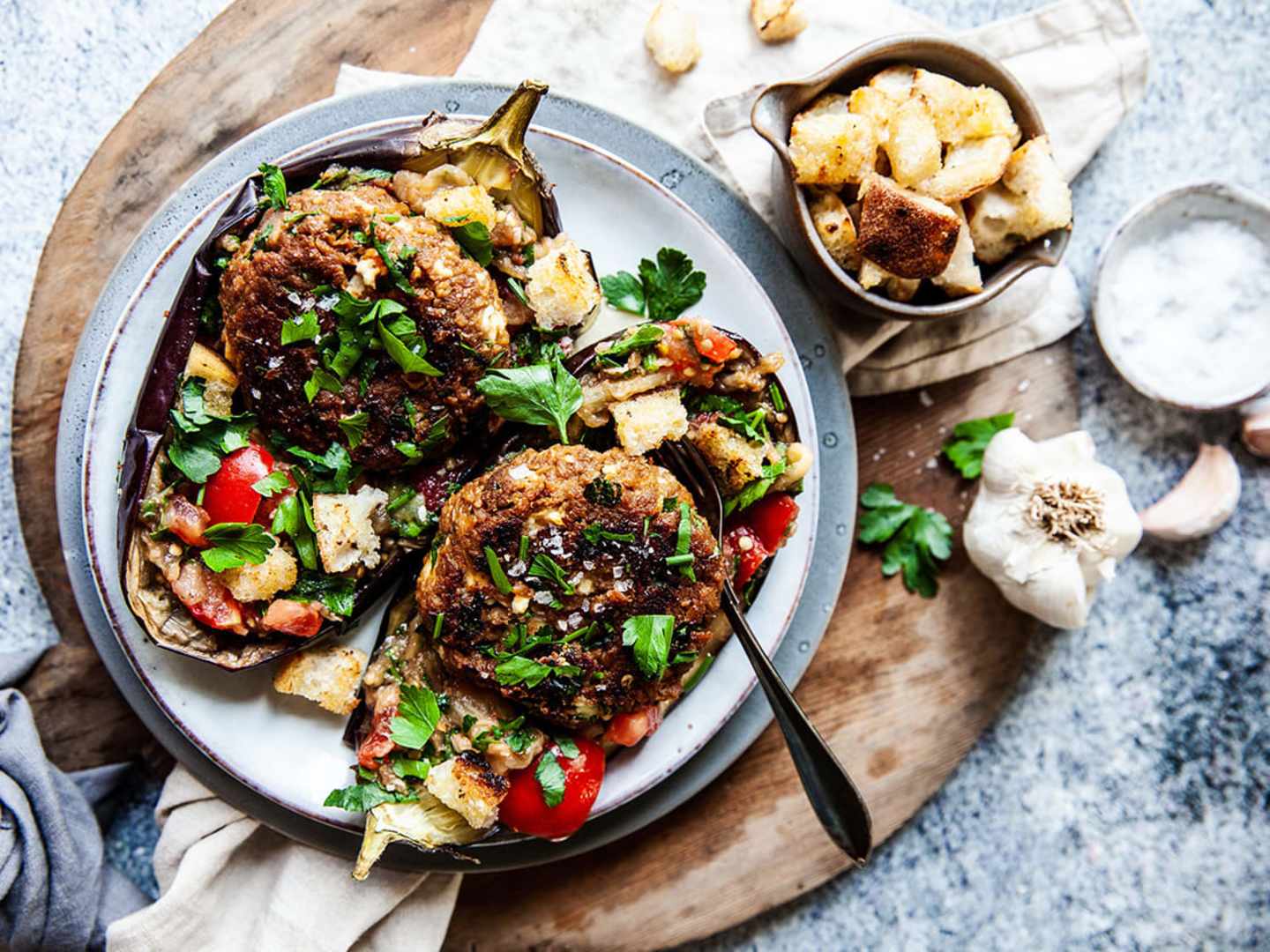 Fylld aubergine med lammfärsbiffar