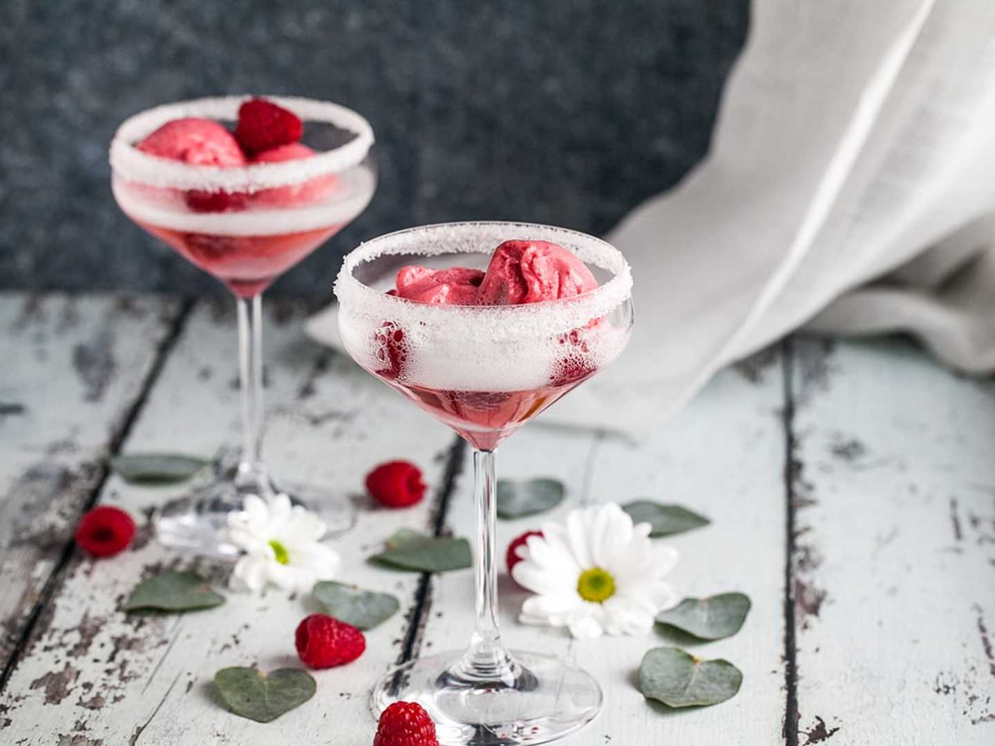 Hallonsorbet i bubbel