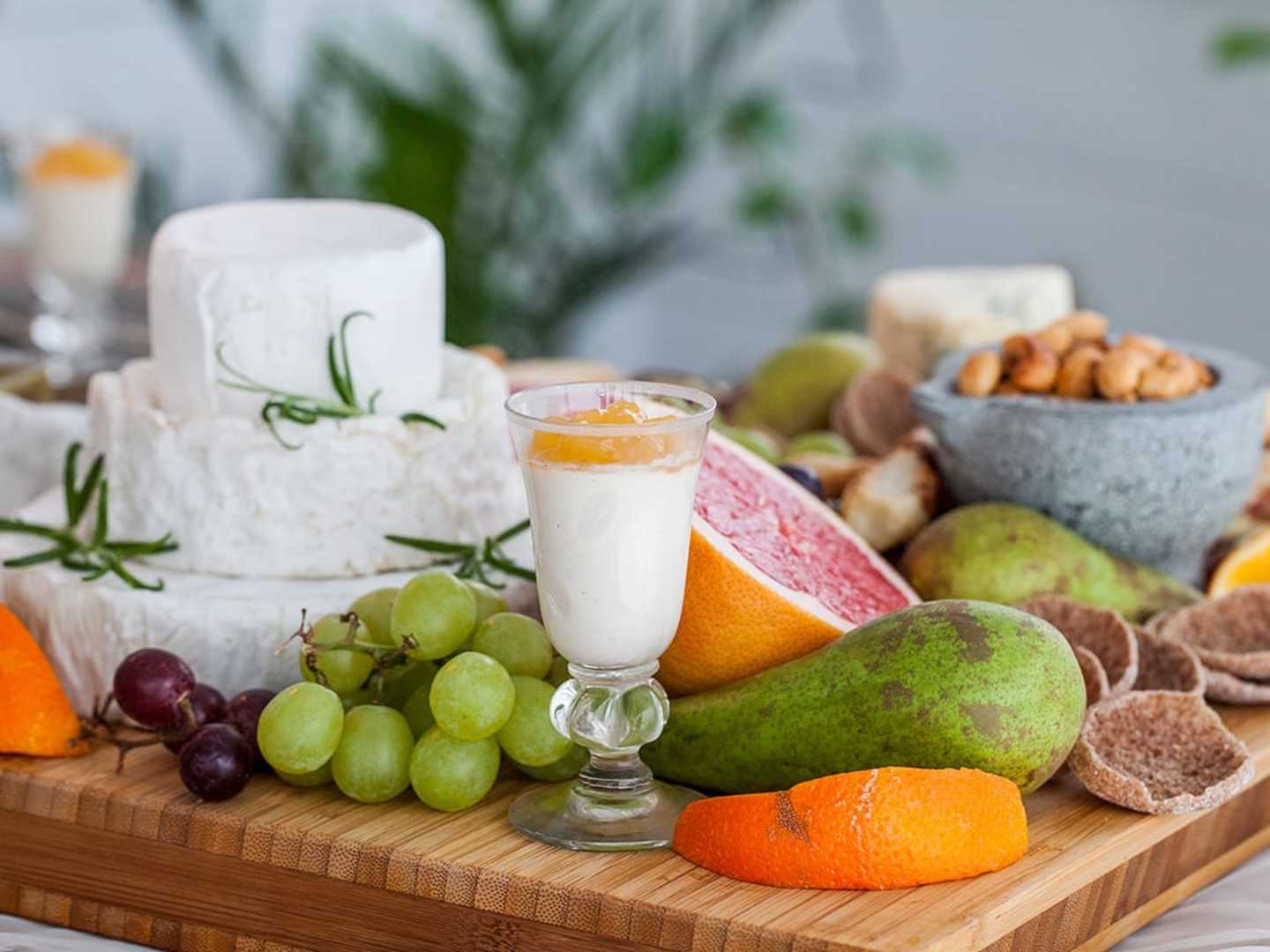 Vit chokladmousse med lemon curd