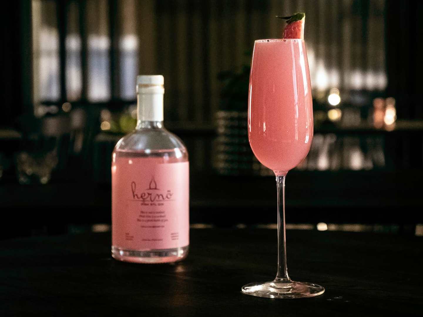 Hernö Pink BTL och drinken Pink 75