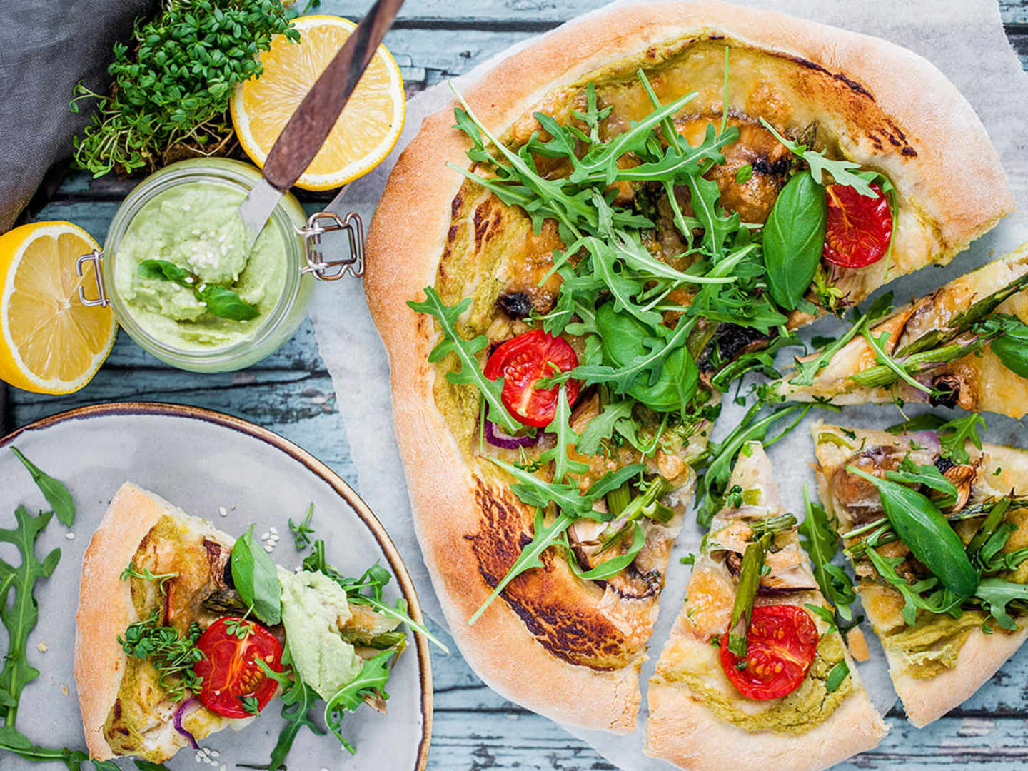 Pizza bianco med kronärtskockskräm