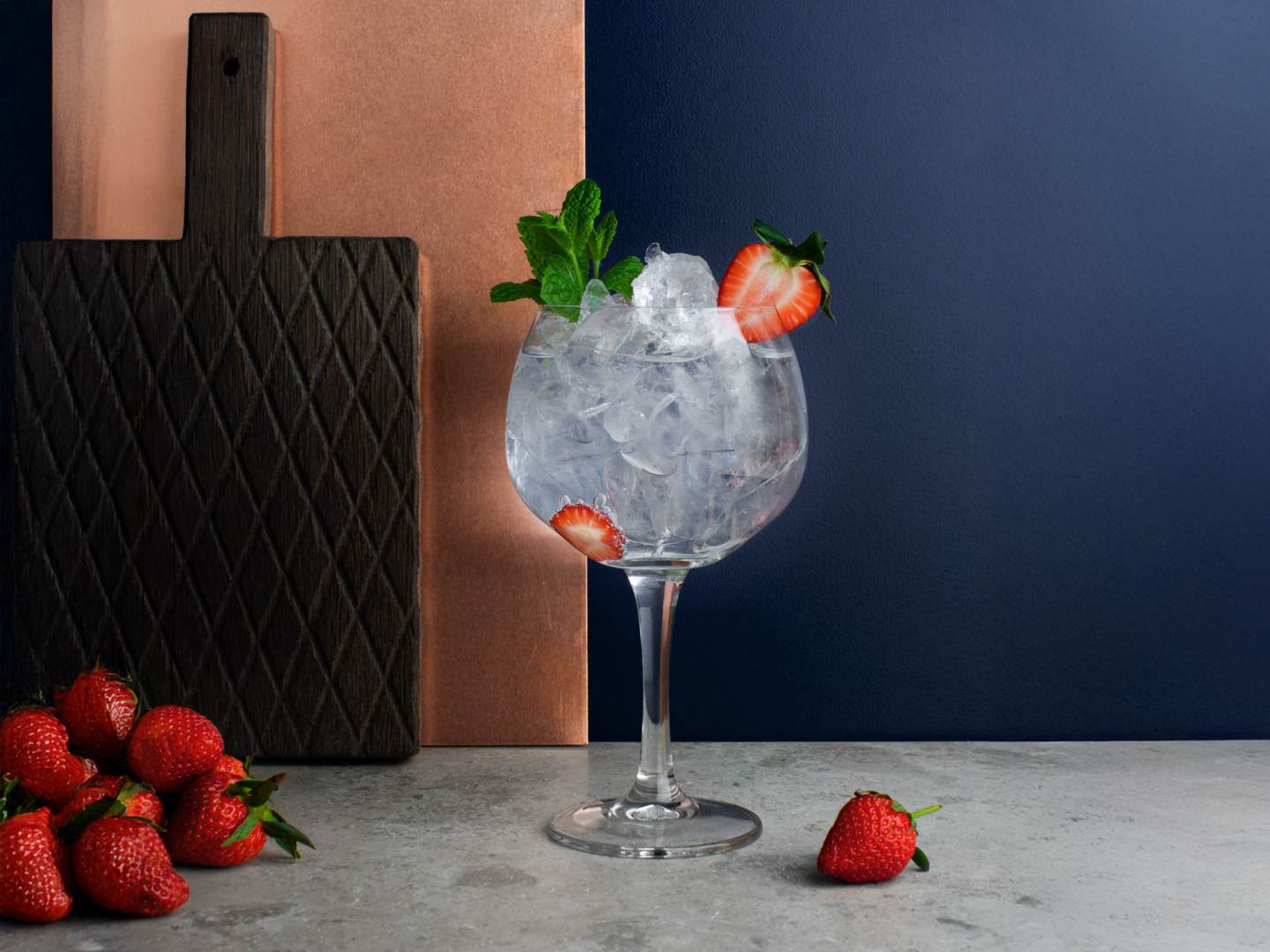 Gin & Tonic Strawberry Mint