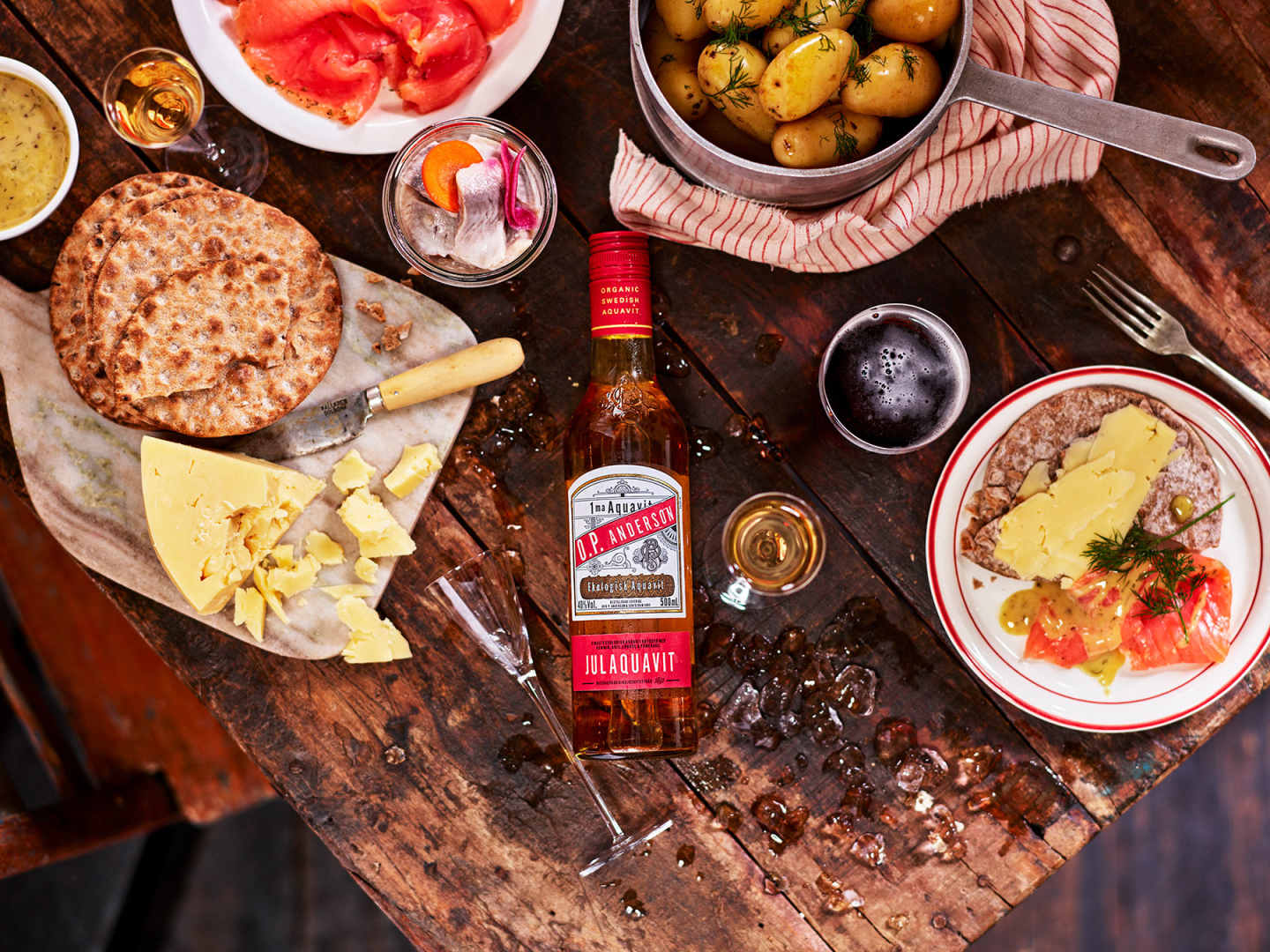 O.P. Anderson liggande på julbord