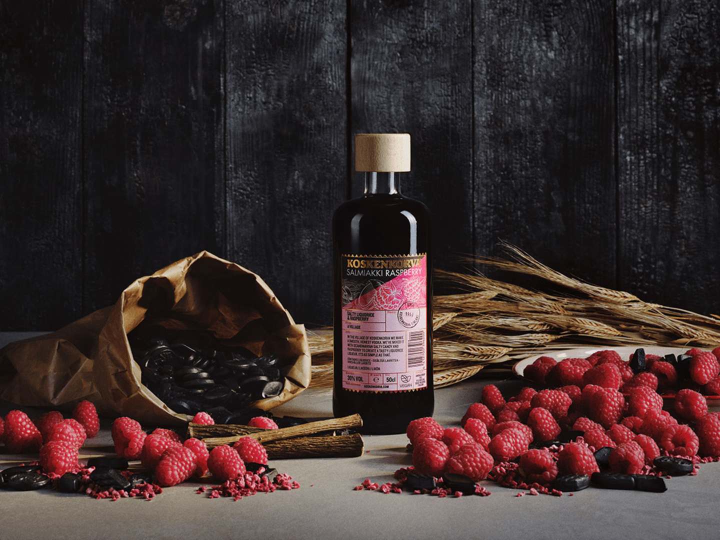 Koskenkorva Salmiakki Raspberry med hallon och lakrits