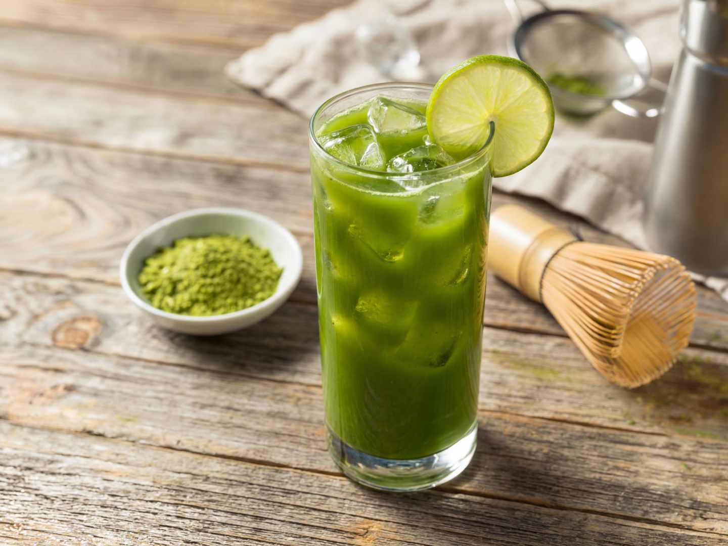 Matcha drink - enkel gin och tonig.