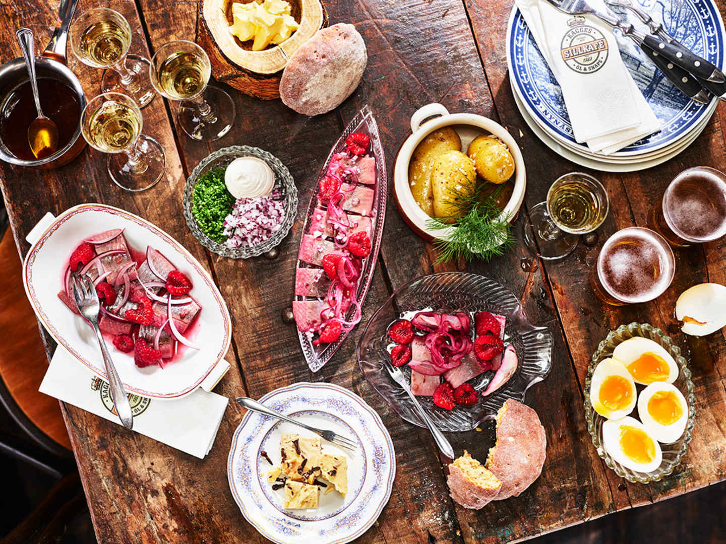 Sillkaféts O.P.-sill med peppar och hallon