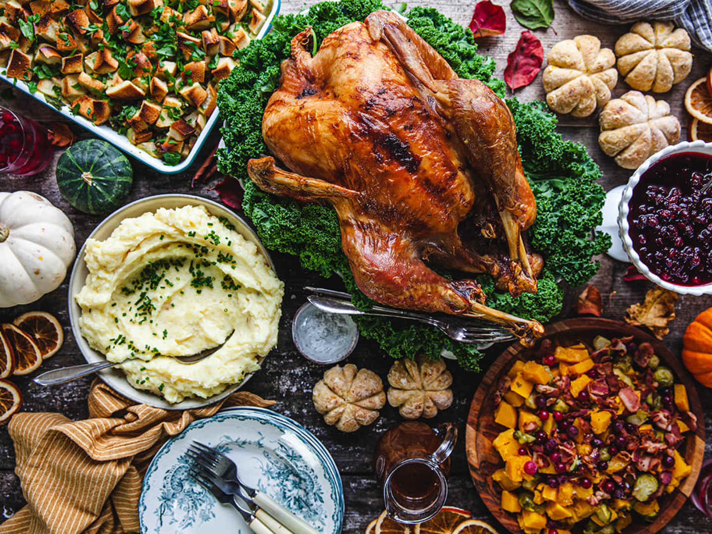 Kalkon med tillbehör till Thanksgiving