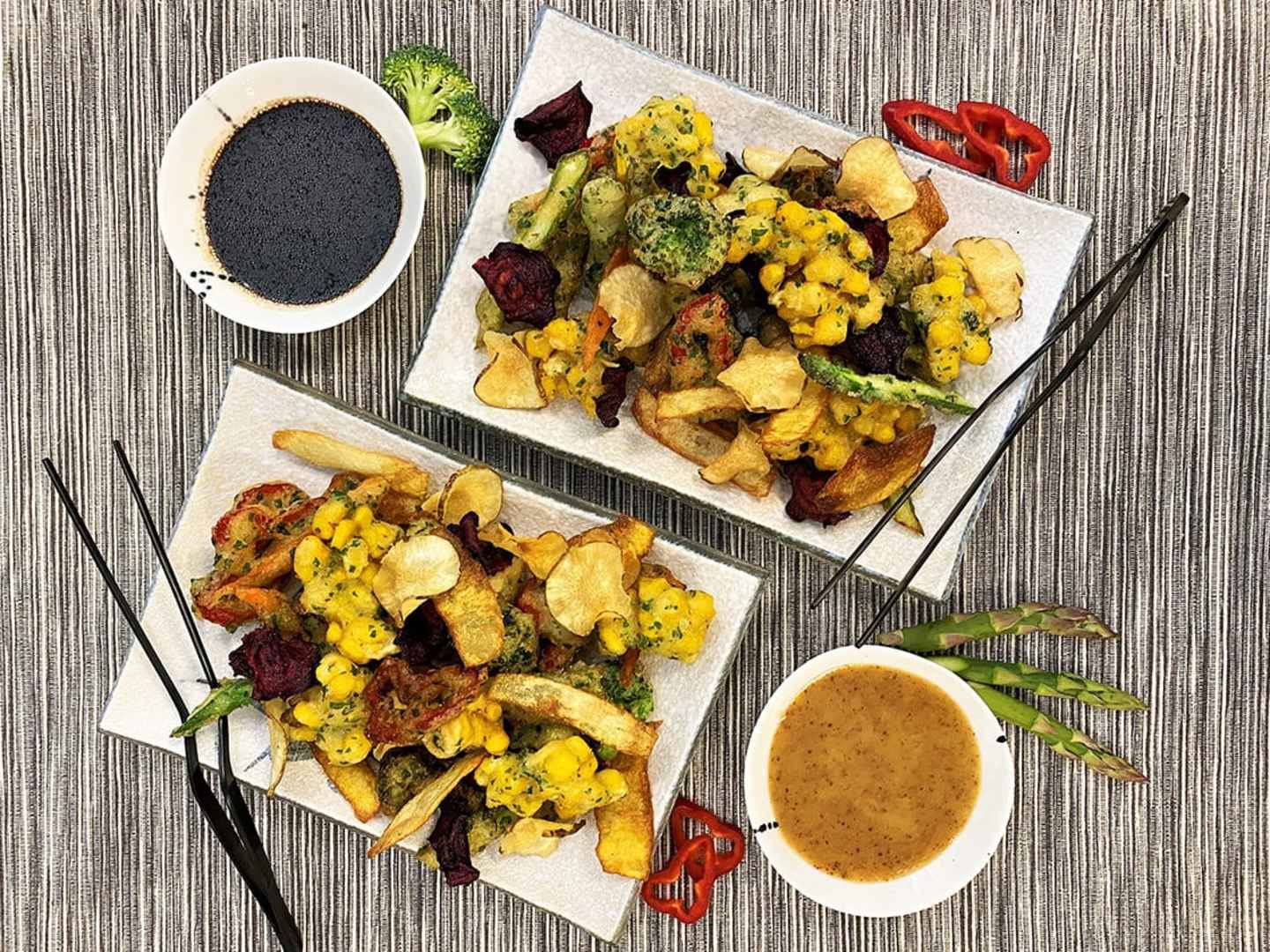 Vego-fritto med chilimajonnäs och wasabiolja.