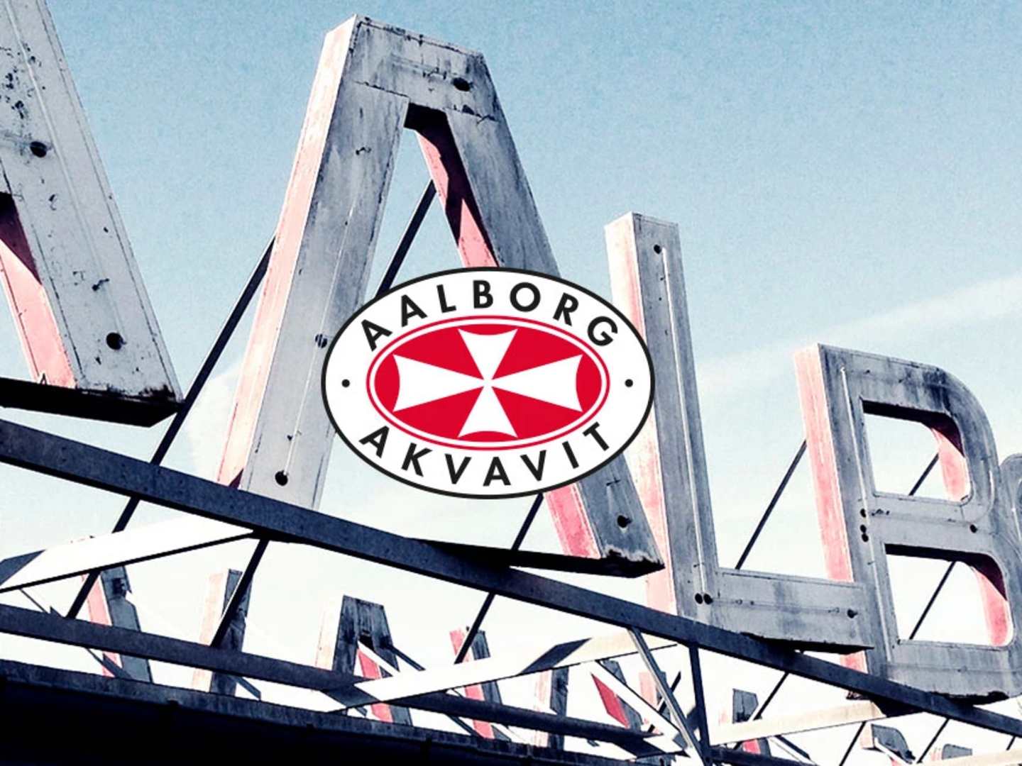 Aalborg fabrik med logga