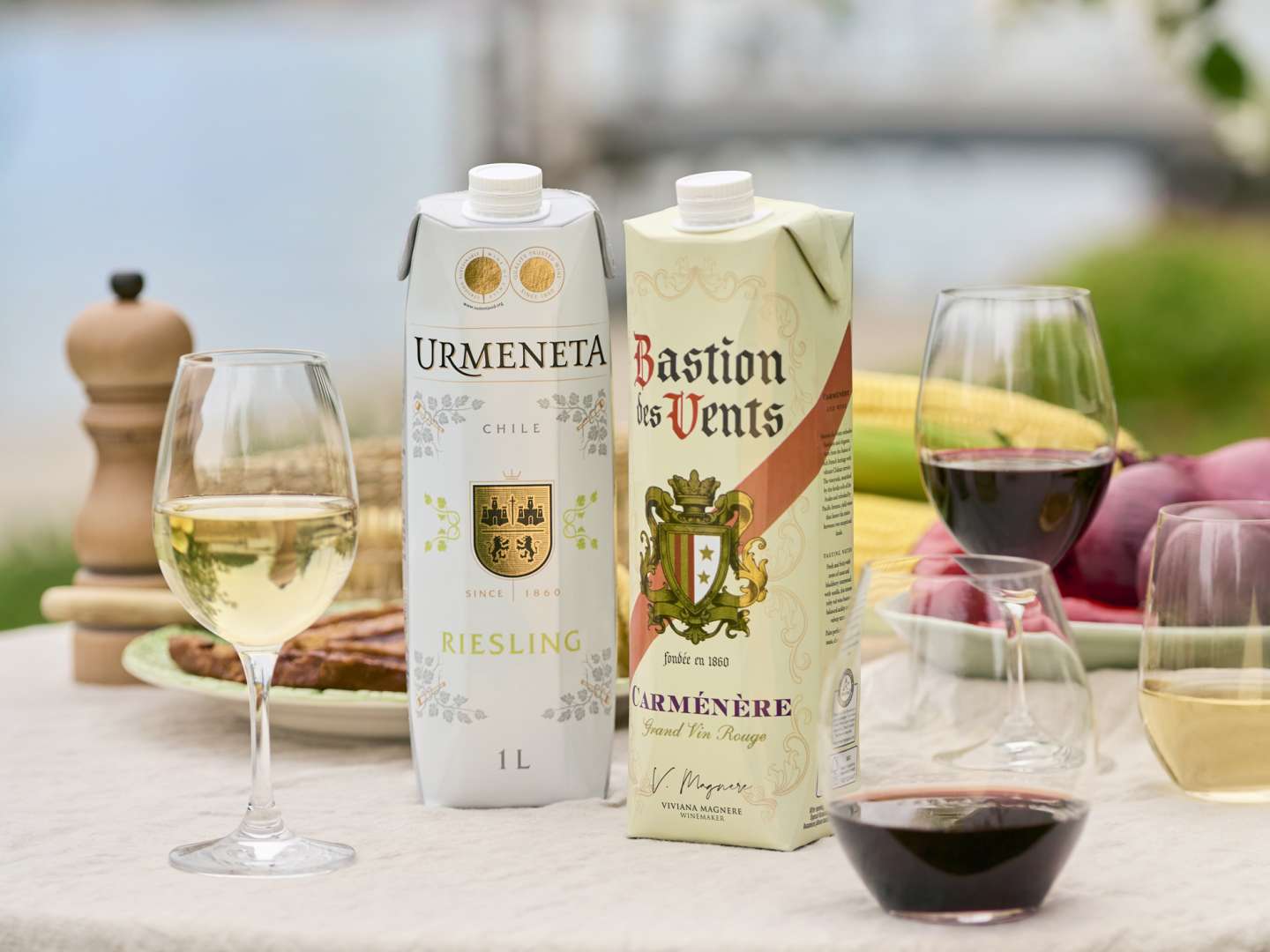 Urmeneta_Riesling_ja_Bastion_des_Vents_kesäkuva