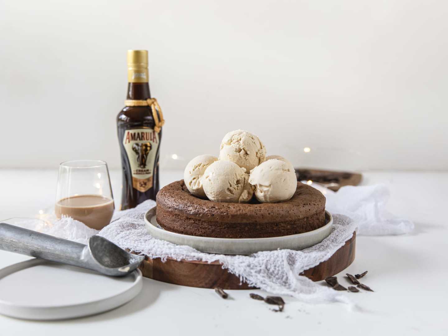 Amarula-mutakakku Amarula-jäätelöllä