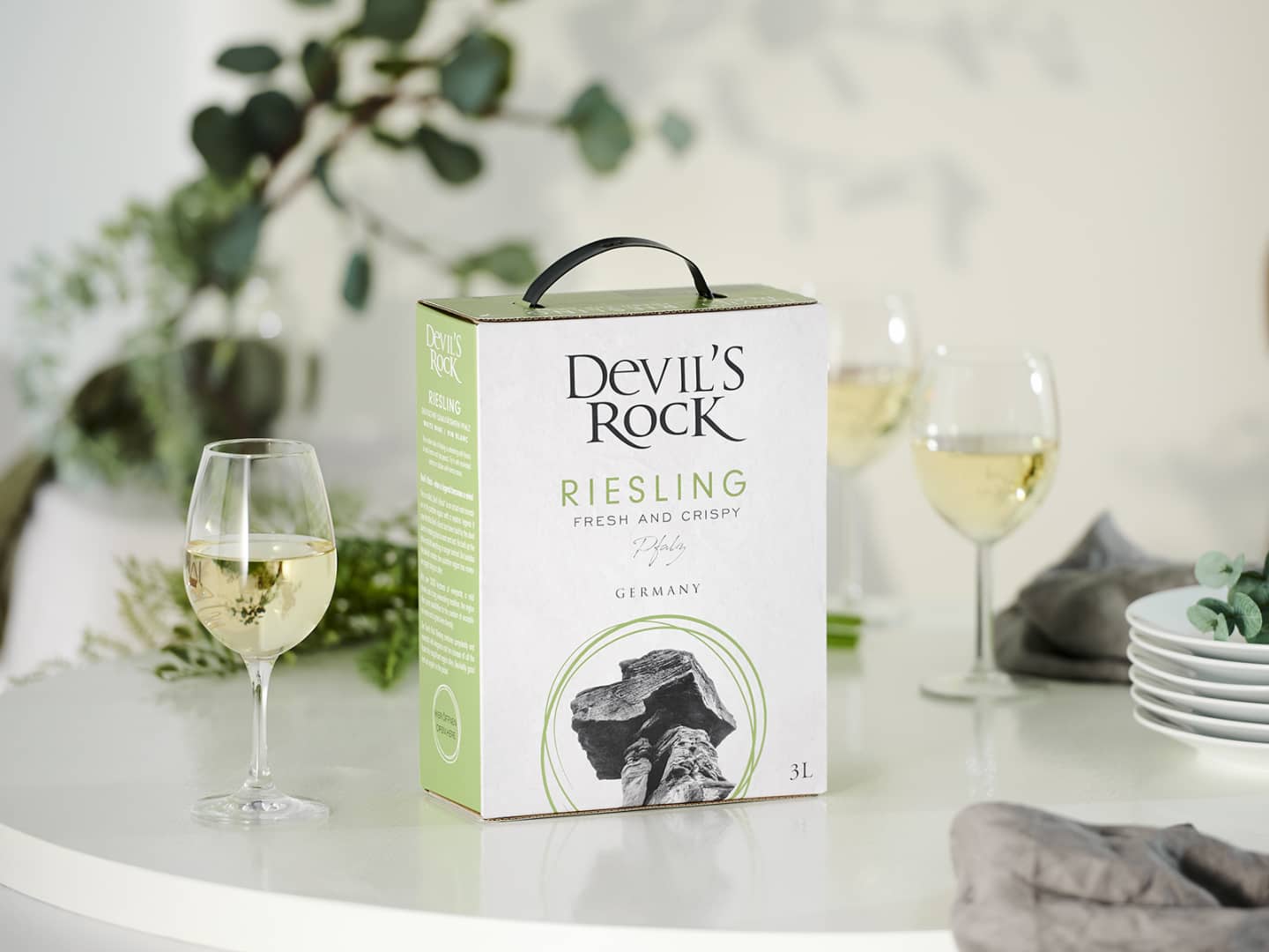 devilsrock_riesling_hanaviini
