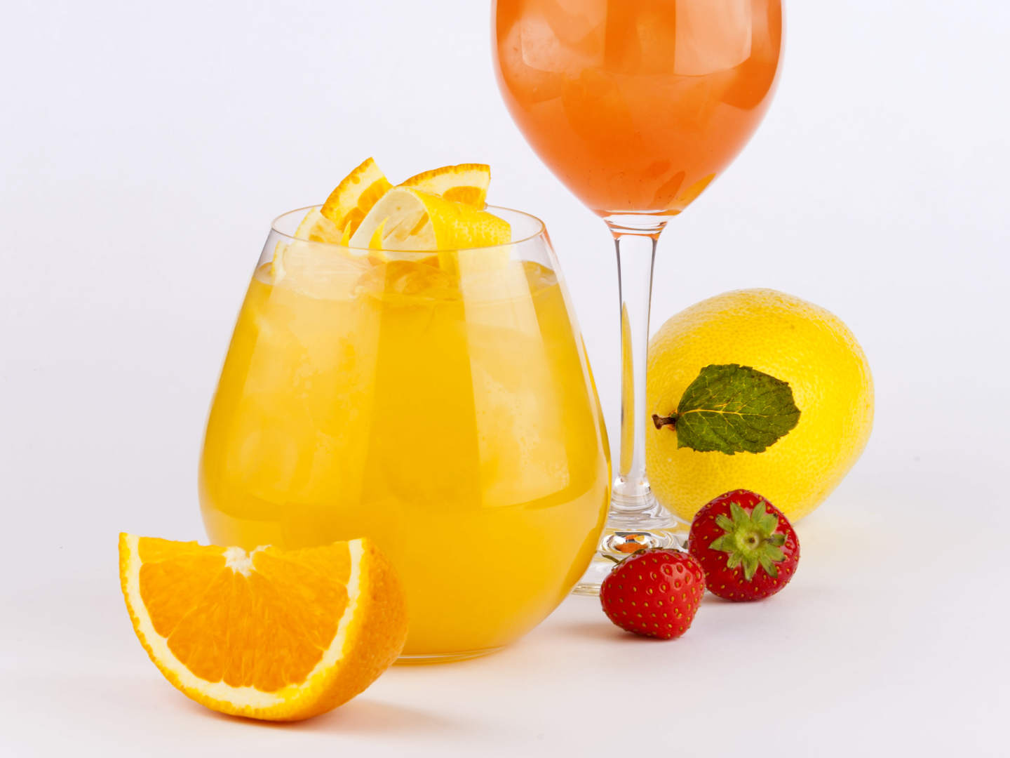 Kuohuviinidrinkki Mimosa