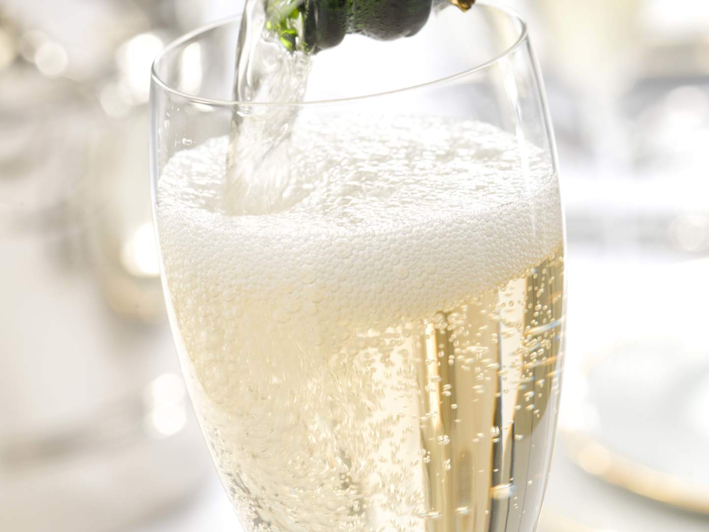 kuohuviiniä uudeksi vuodeksi