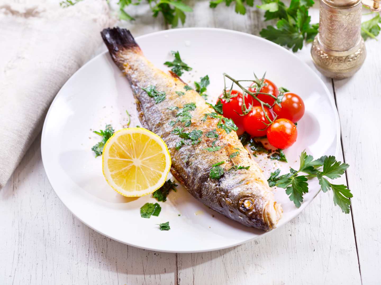 Kalaruokien viinikaverit ovat raikkaita ja kevyitä