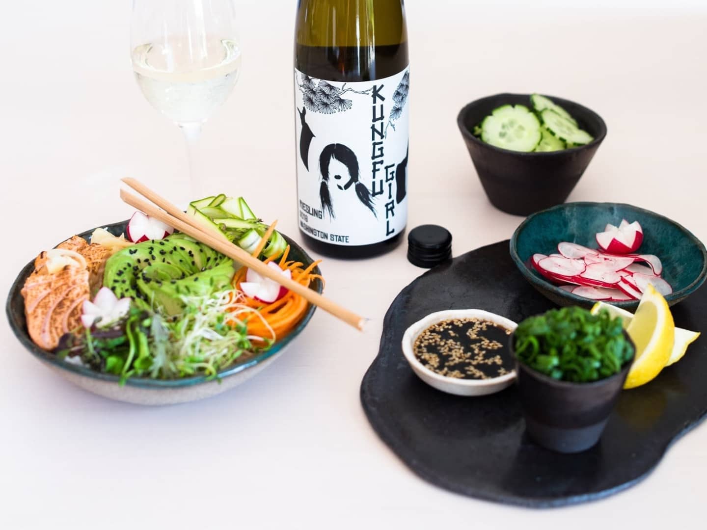 Sushi bowl ja viinisuositus