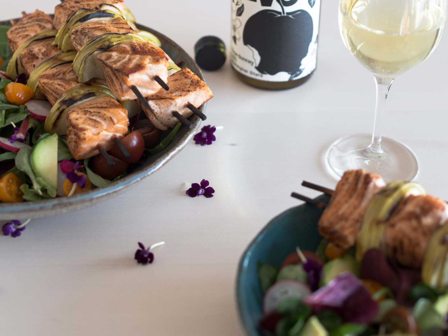 Grillatut omena-lohivartaat & viinisuositus