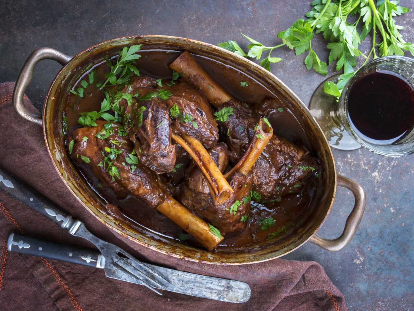 Pääsiäinen - hyvän viinin ja ruoan juhla