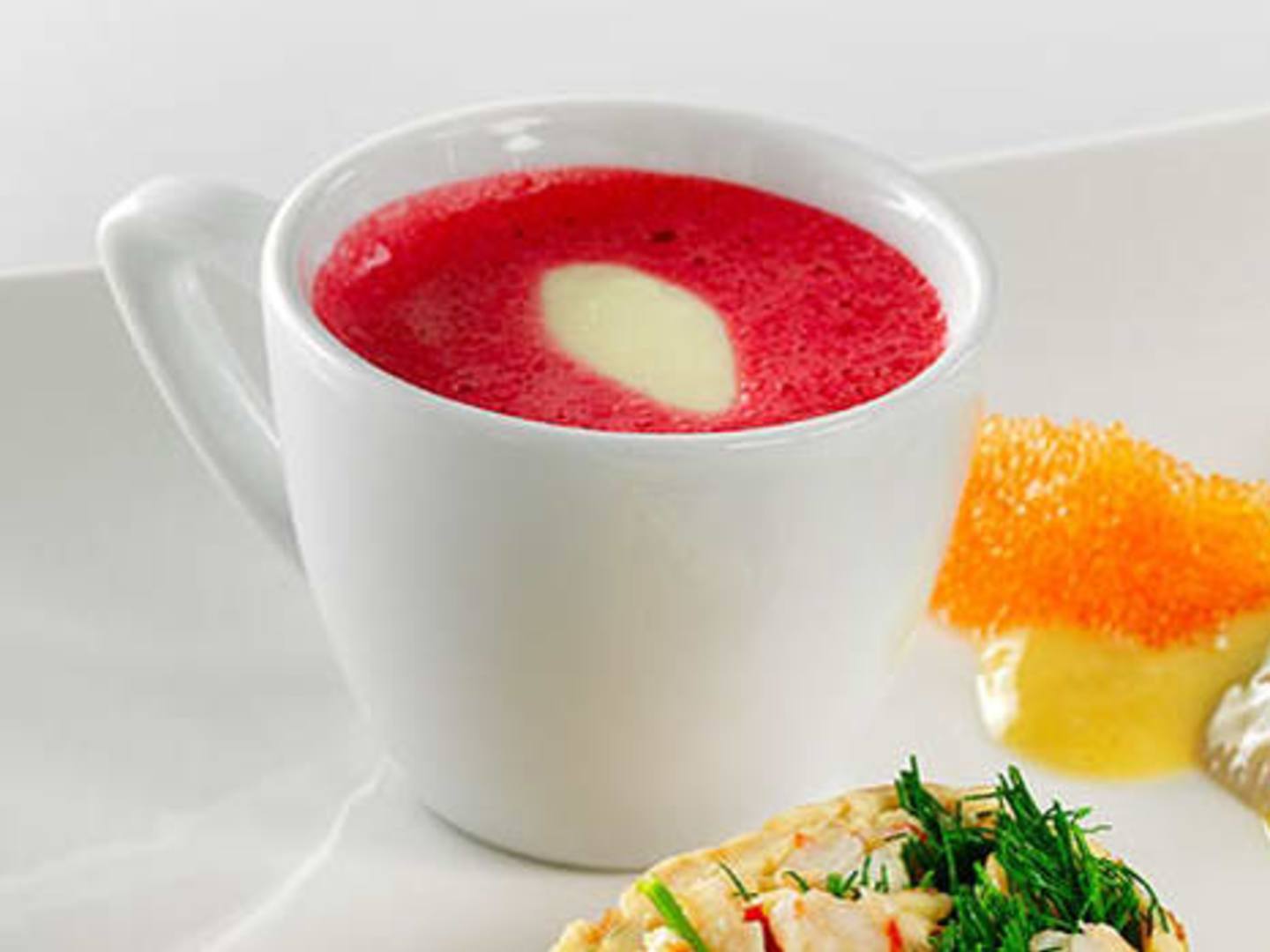 Punajuurikeitto + viinisuositus