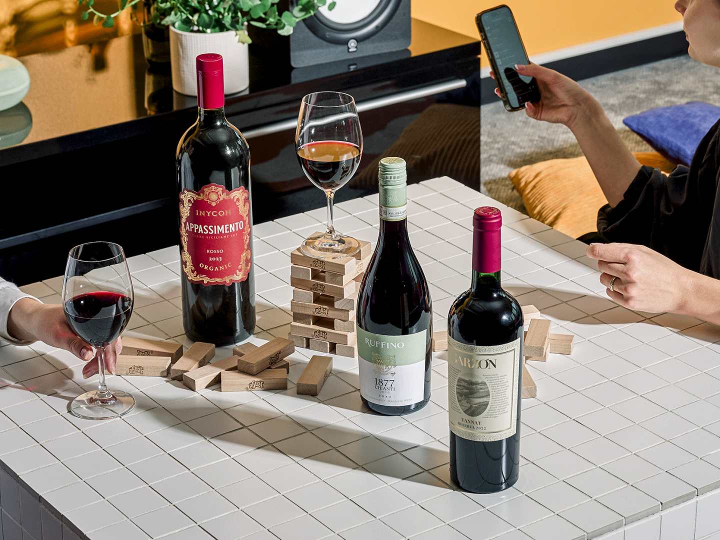 top_3_punaviinit_syksyyn_2025