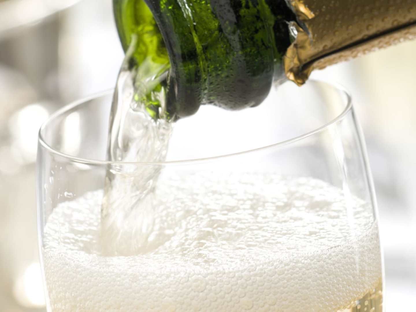 Samppanja kuplii kolmen päivän ajan Vanhalla Ylioppilastalolla