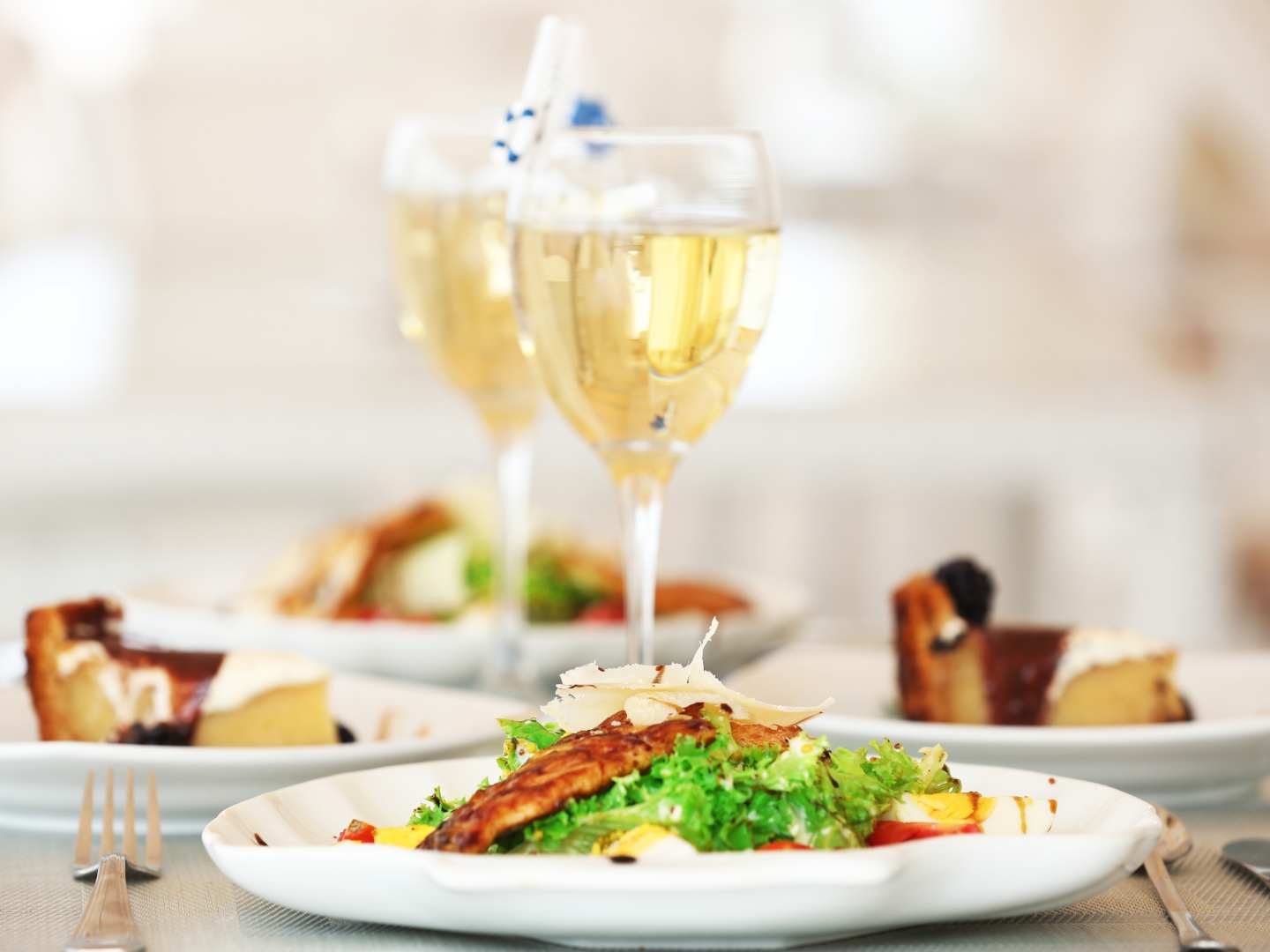 valkoviini_ja_kala-annos