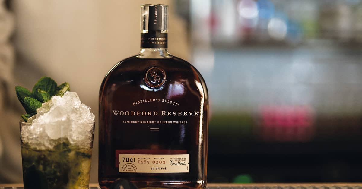 Mint Julep bourbondrink med Woodford Reserve folk o folk