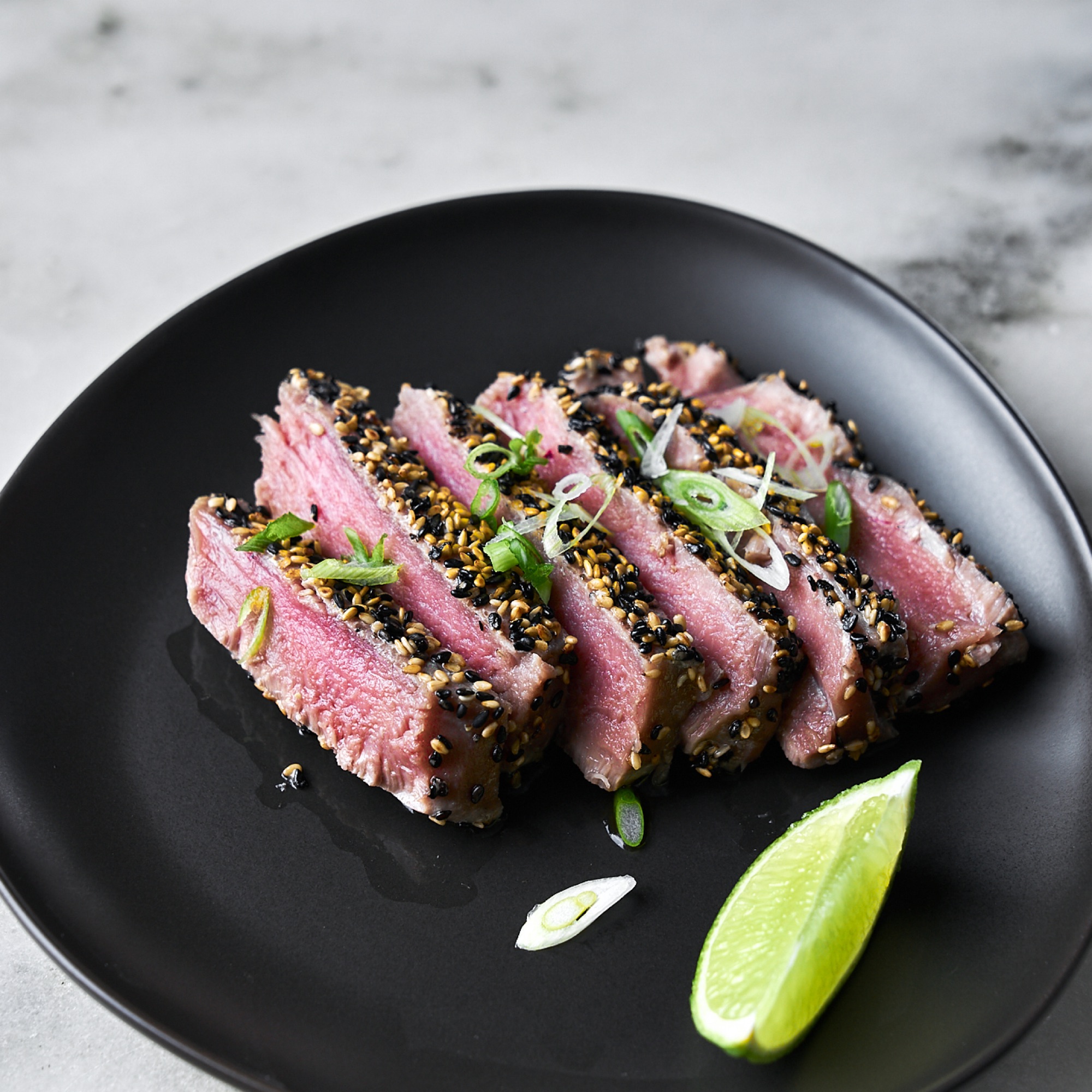 Steam top tuna steak