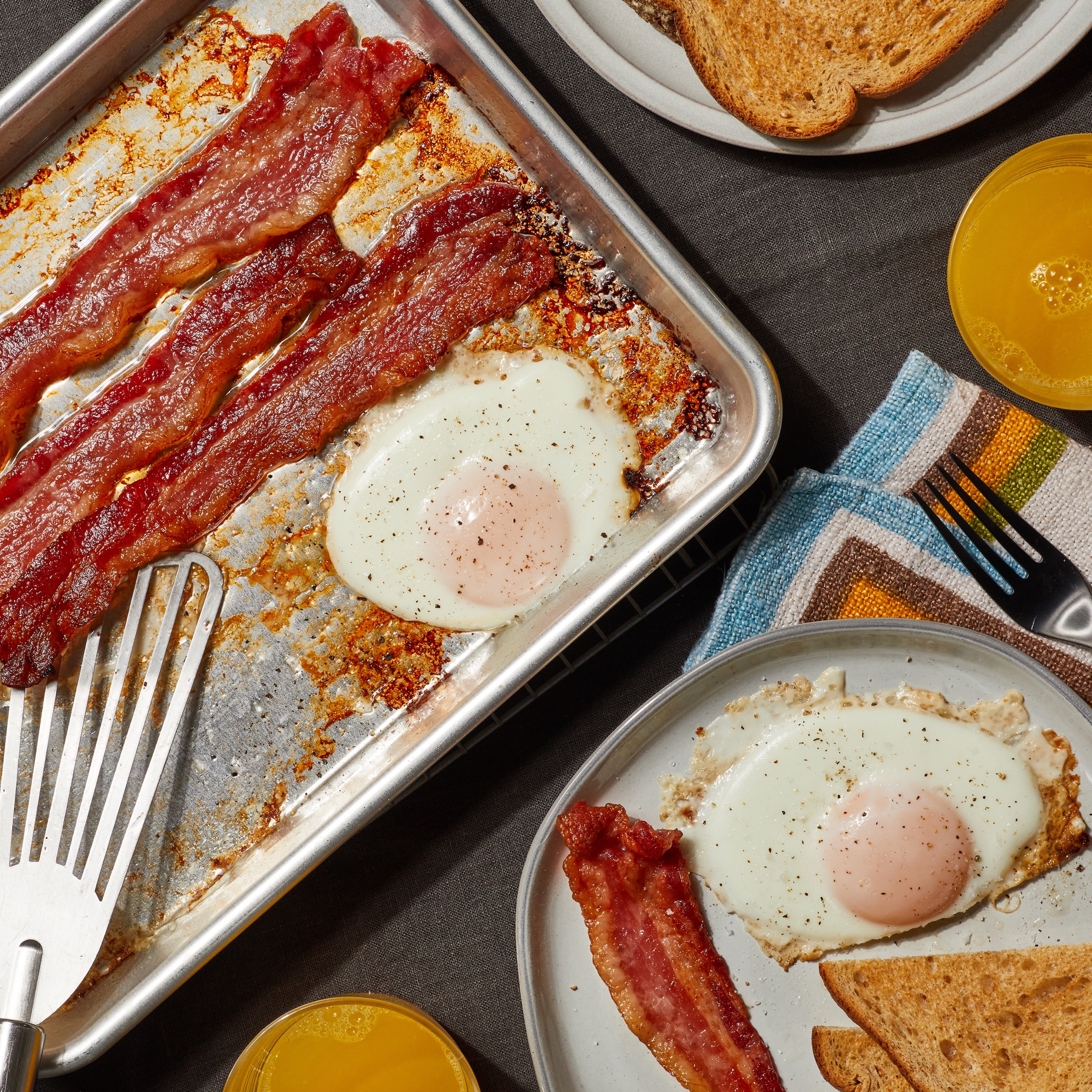 Breakfast Eggs And Bacon How To Fry An Egg Recipe How To Make A Breakfast Eggs And Bacon How To Fry An Egg Recipe How To Make A