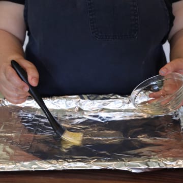 Prepare the solid pan