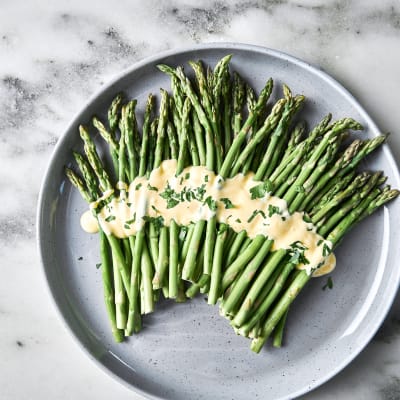 Easy Slow-Cooked Hollandaise Sauce  