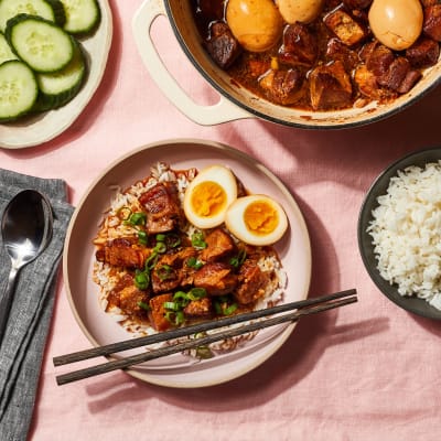 Thit Kho (Vietnamese Braised Pork with Eggs) 