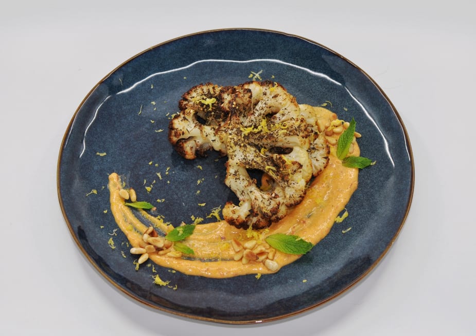 Za'atar-Spiced Cauliflower Steaks with Sauce | Anova Precision® Oven Recipes