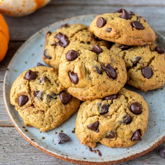 Convection-Baked Pumpkin Chocolate Chip Cookies 