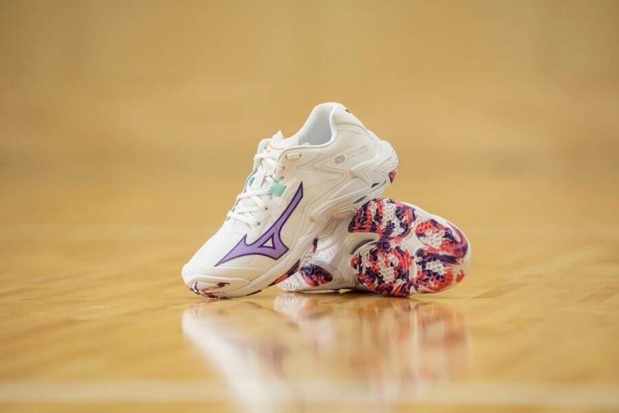 On Court-T White | Indigo 全仏 シェルトン M サイズ Mizuno Wave Lightning Z8 Dame