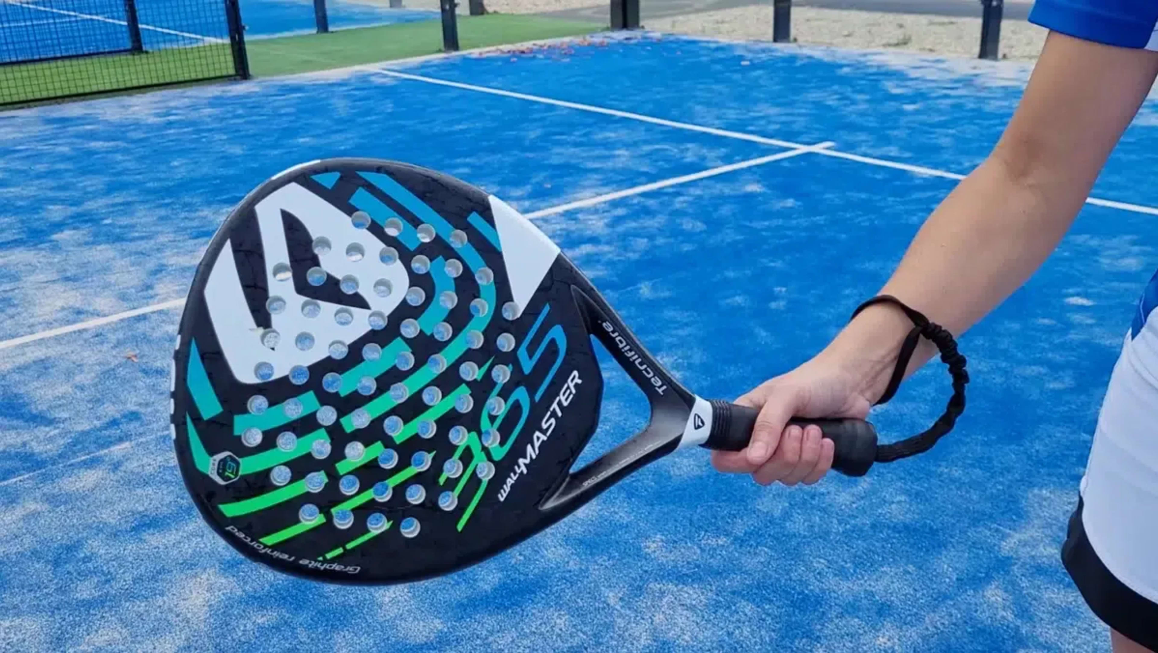 Développer les compétences essentielles pour devenir un bon joueur de padel