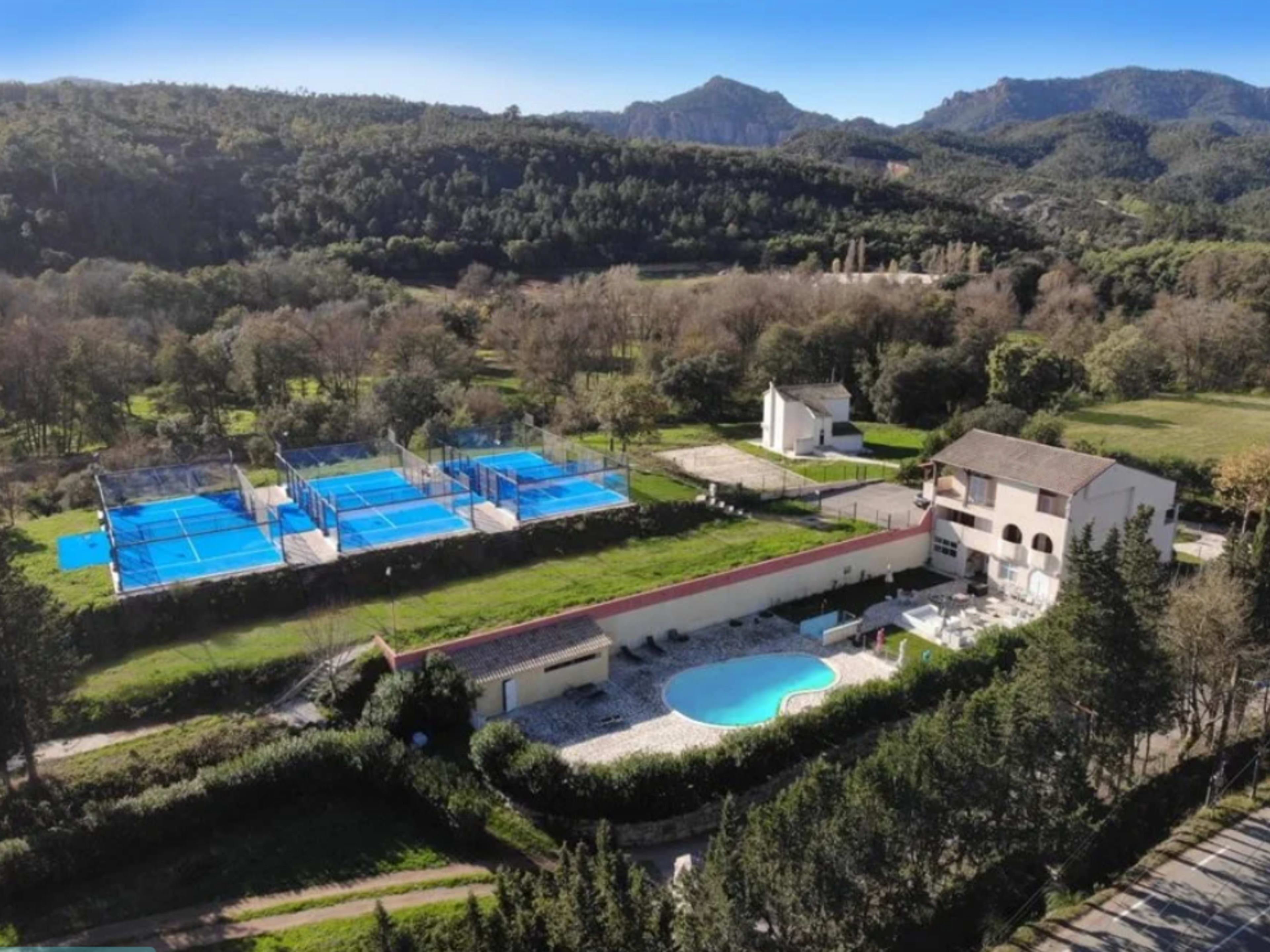 TOP 10 des plus beaux terrains de Padel de France