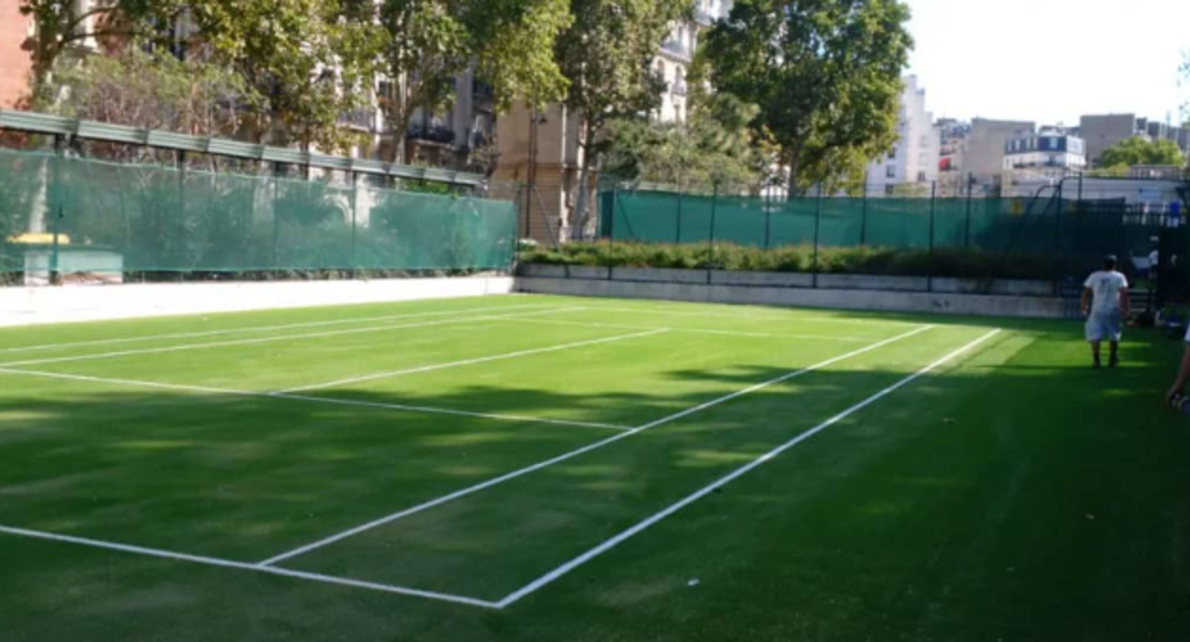 Where to play tennis in Paris ?
