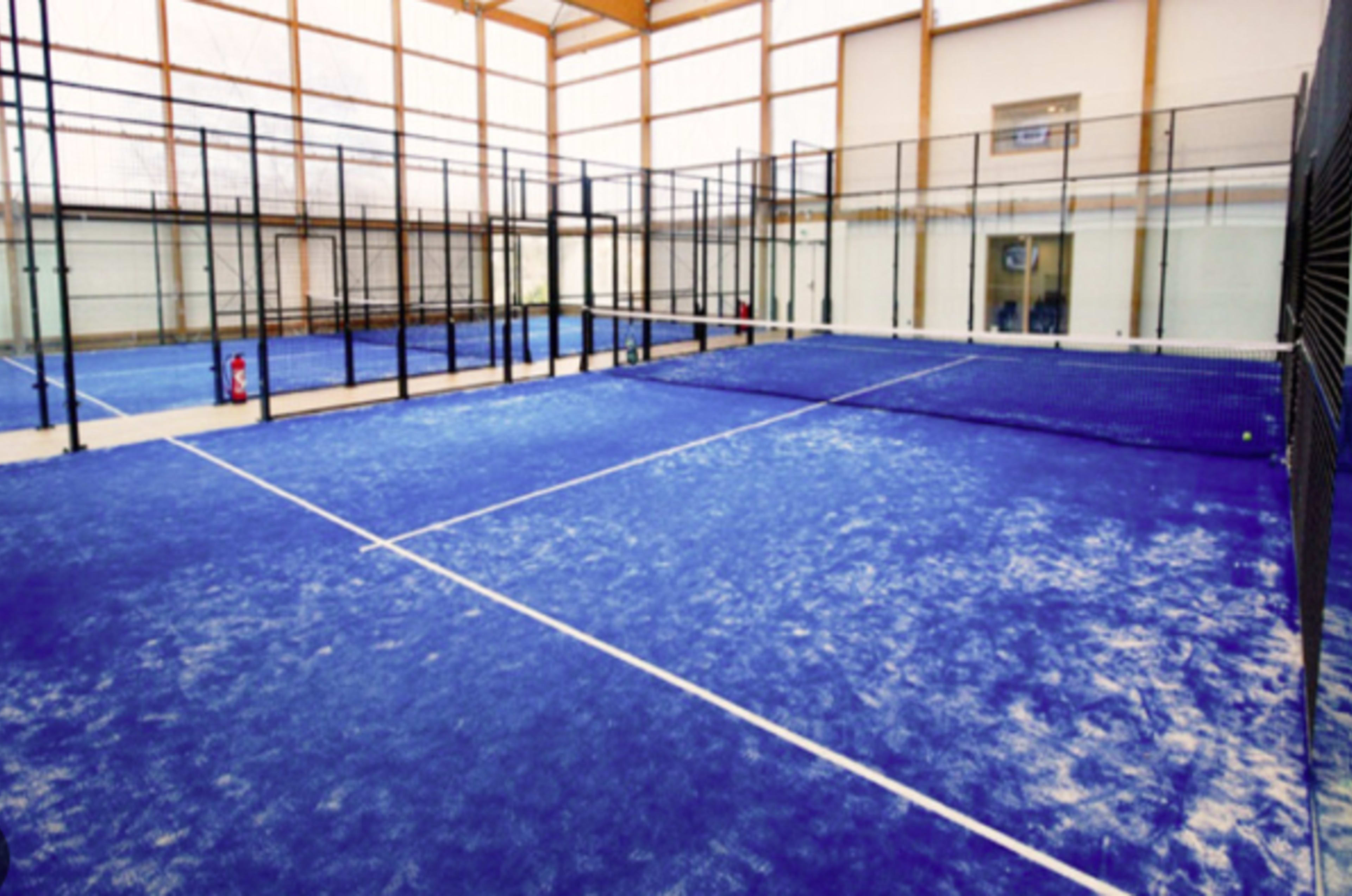 Where to play tennis in Paris ?