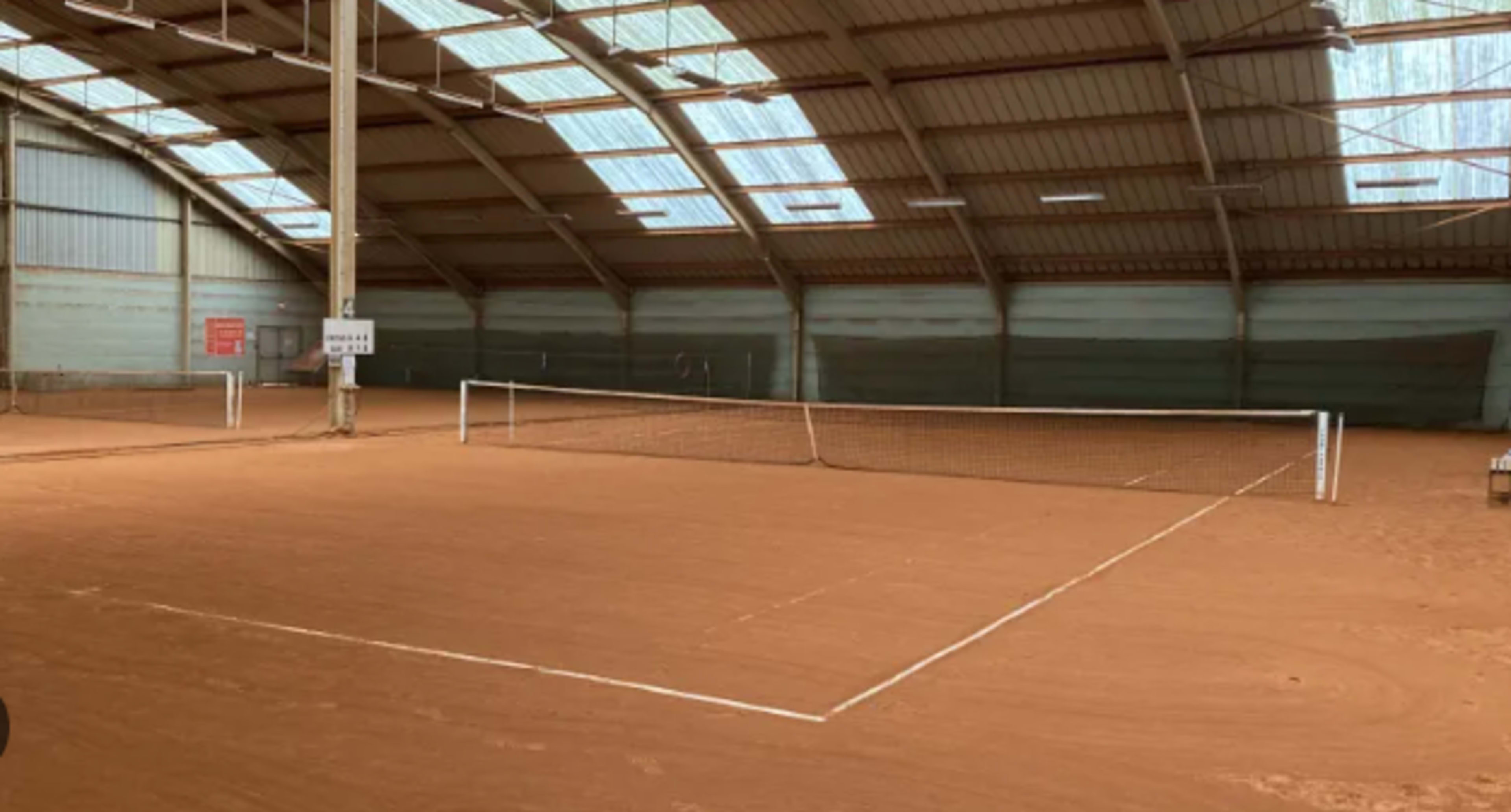 Play tennis in Lille