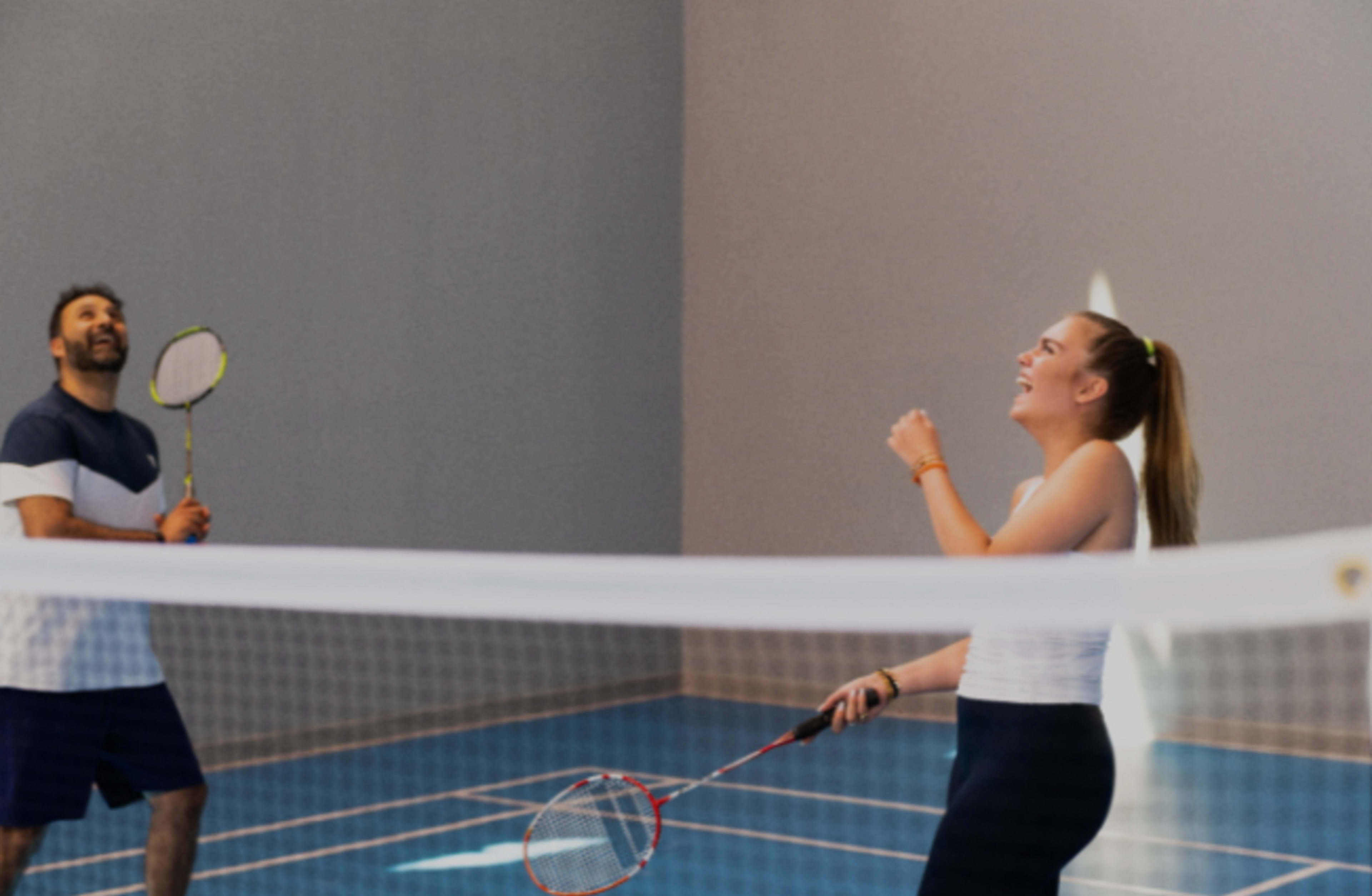 Play Badminton in Paris