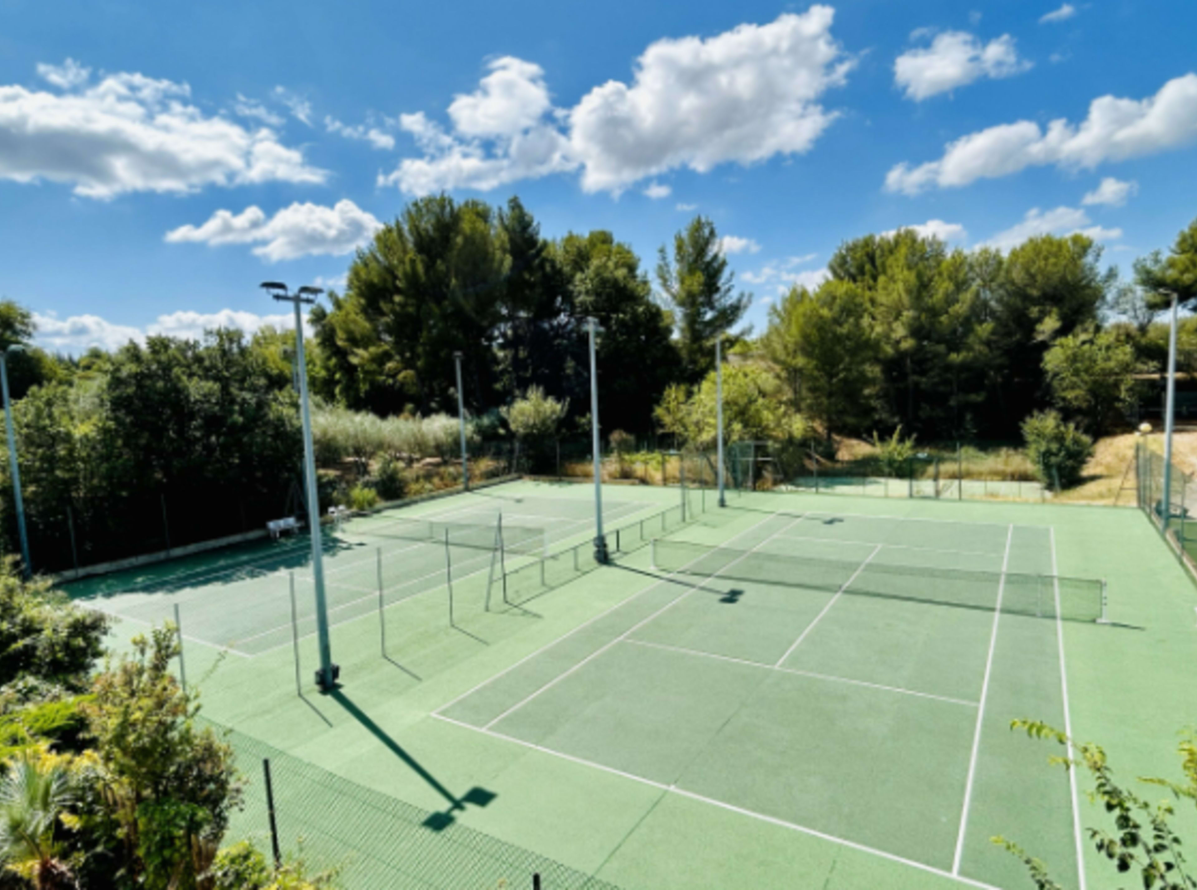 Jouer au tennis à Marseille
