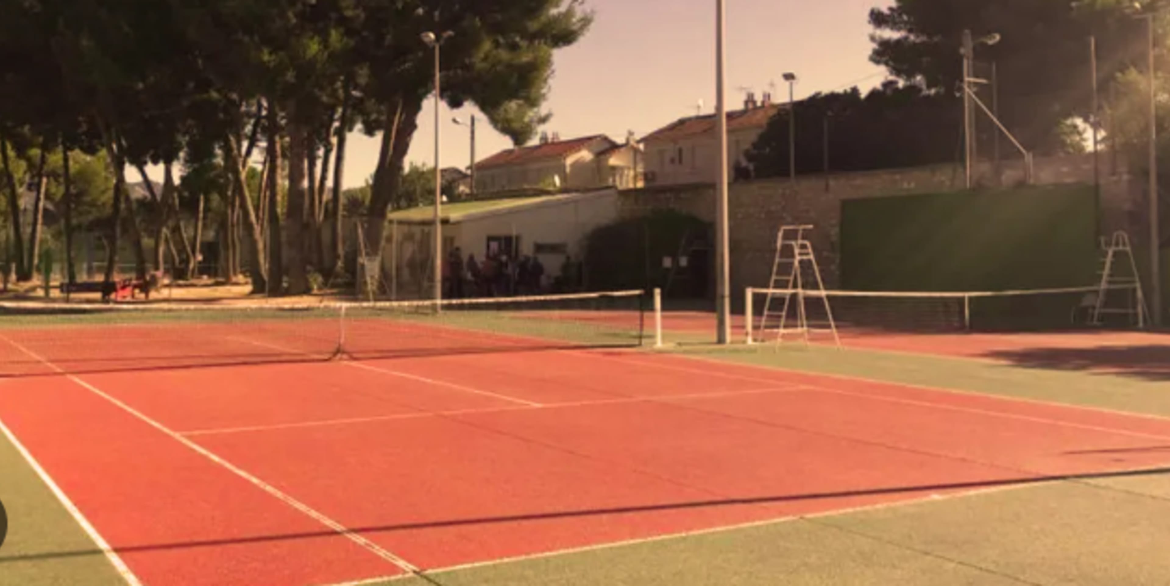Jouer au tennis à Marseille