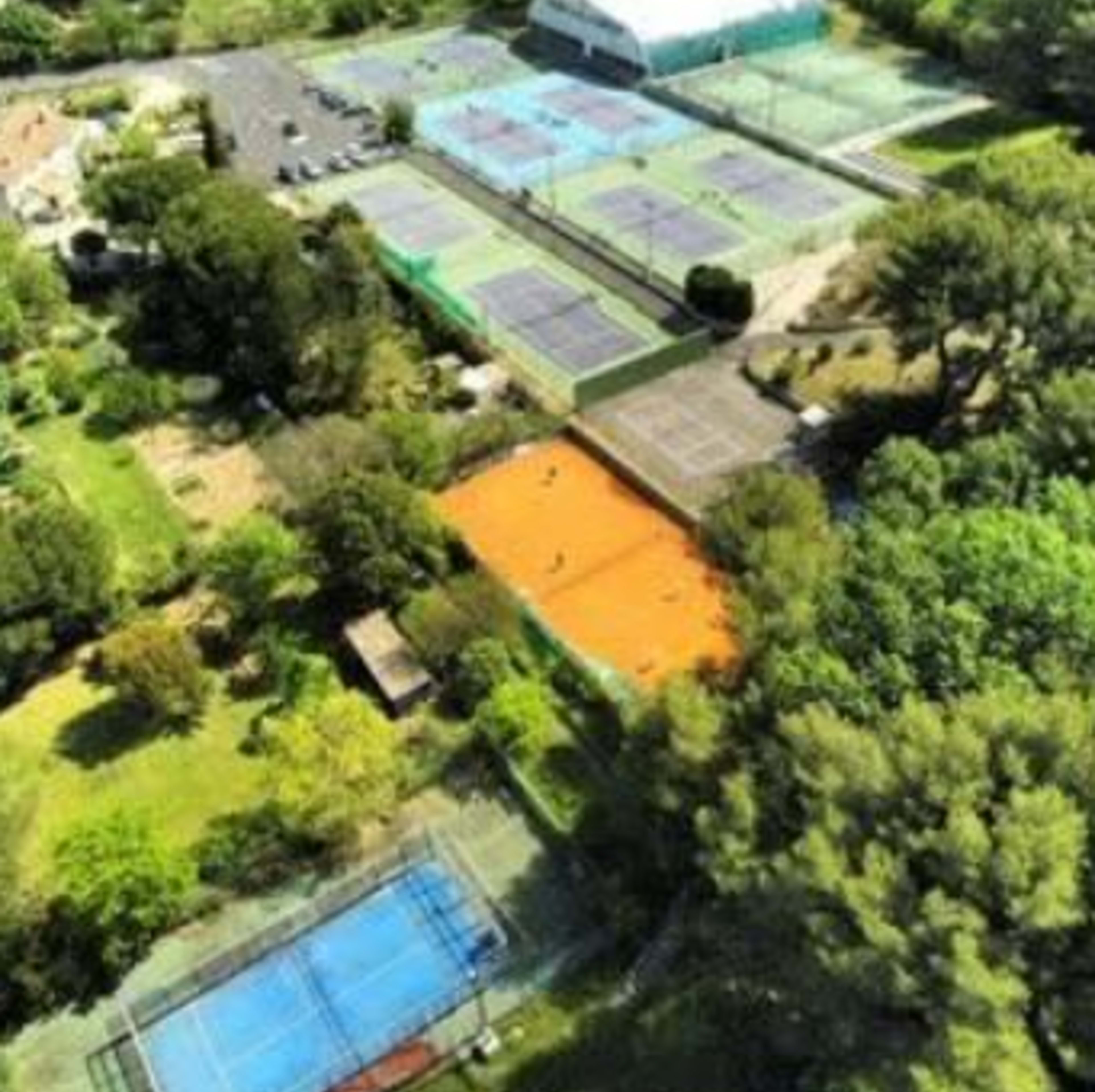 Jouer au tennis à Marseille