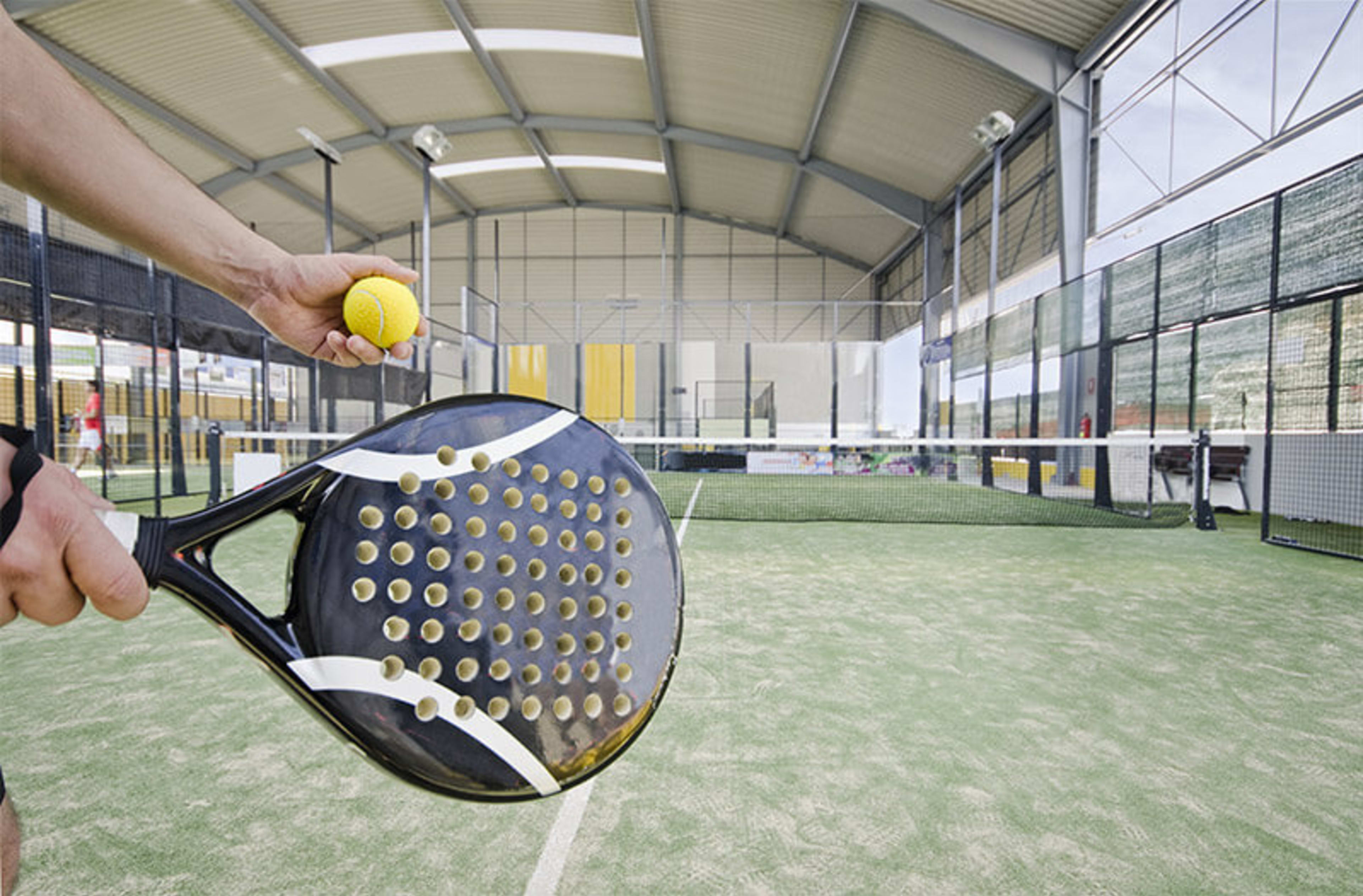 Les meilleurs conseils pour une défense solide au padel