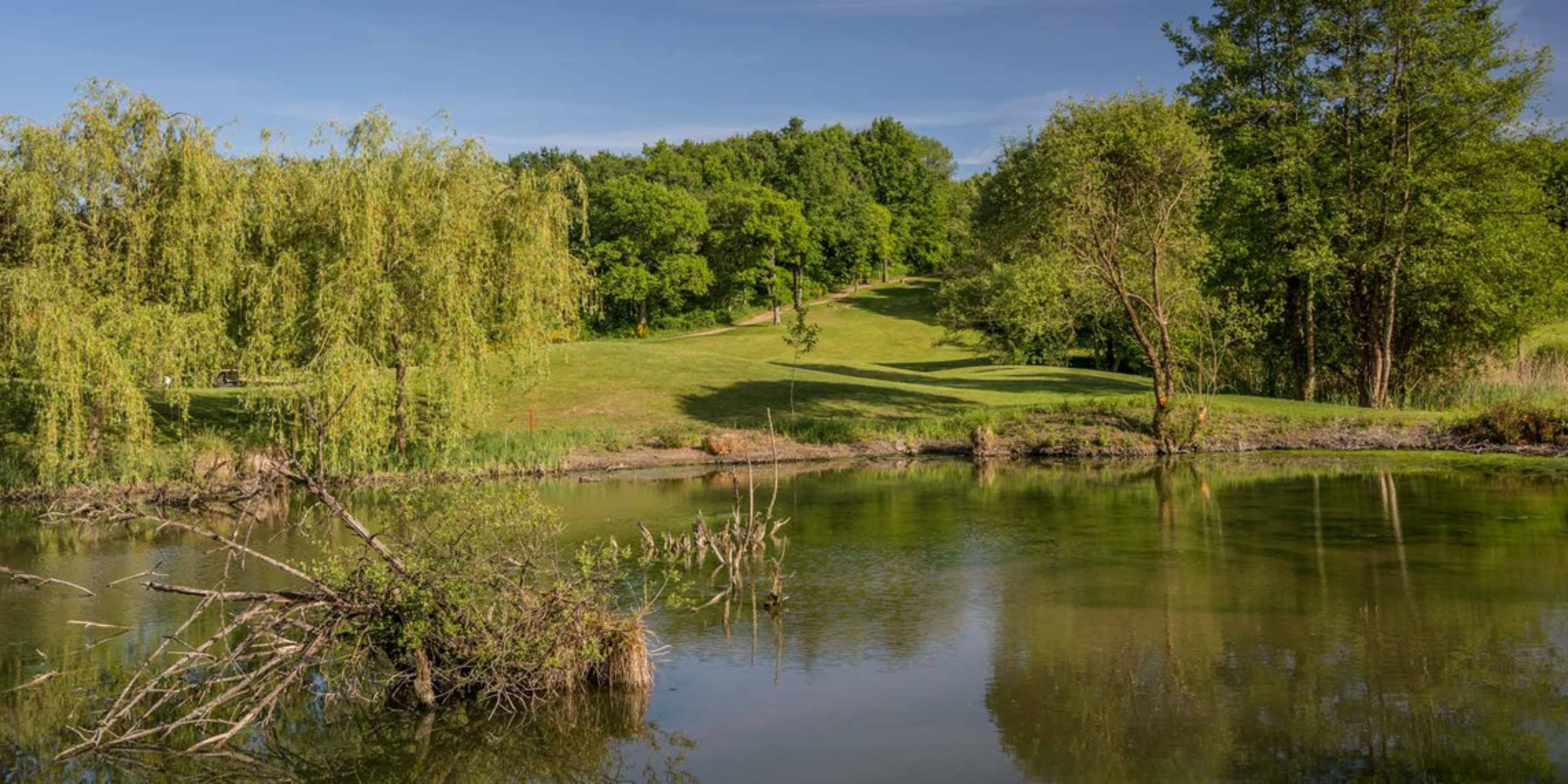 Golf De Baugé - club de sport