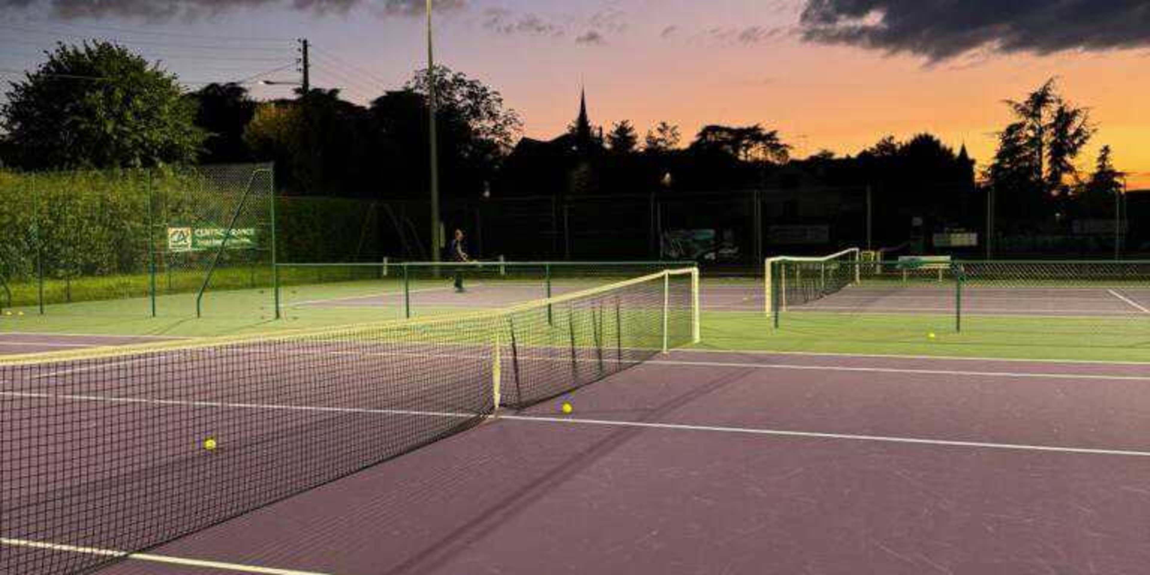 Moulins Tennis - club de sport
